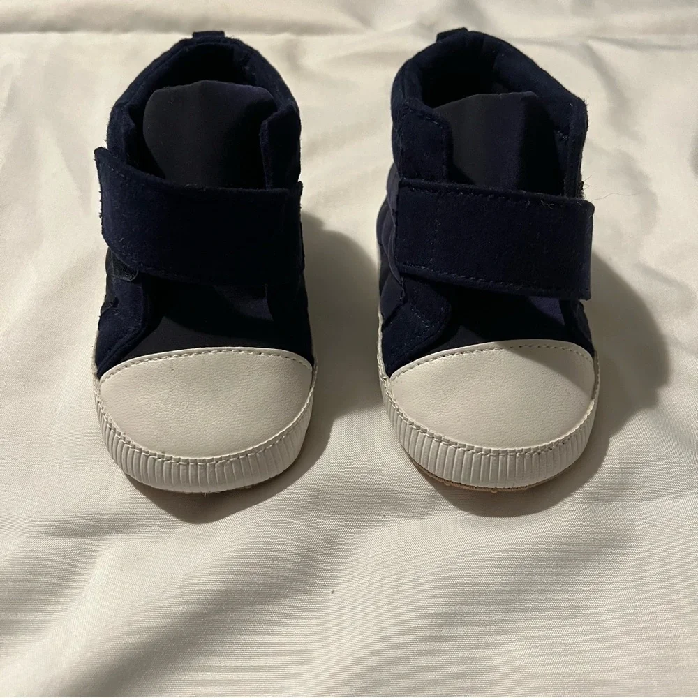 NWOT Old Navy High Top Quilted Blue Textured Sneakers Size 12-18 Months